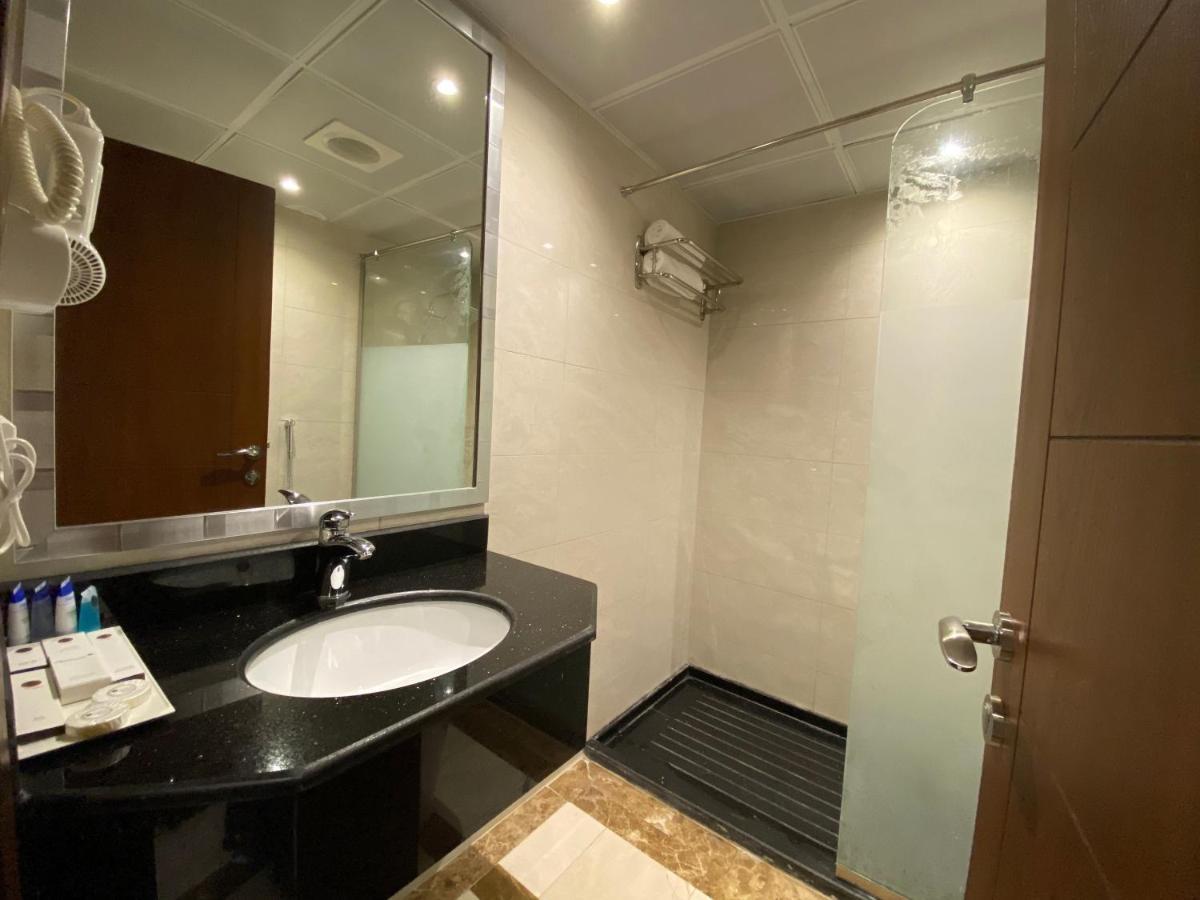 La Defence Blue Hotel Jeddah Bagian luar foto