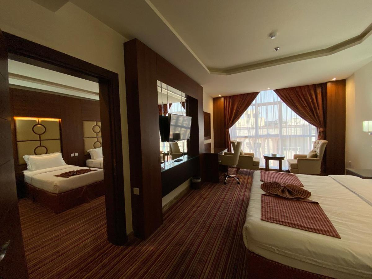 La Defence Blue Hotel Jeddah Bagian luar foto