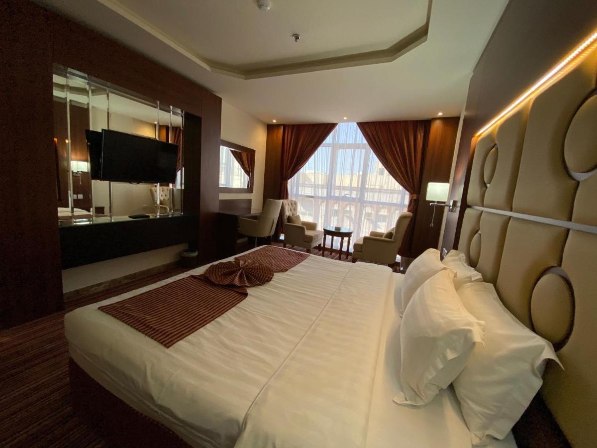 La Defence Blue Hotel Jeddah Bagian luar foto